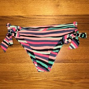 Aerie bathing suit bottoms size L